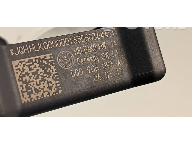 Блок управления 5Q0906093A Skoda Octavia Mk3 (5E)