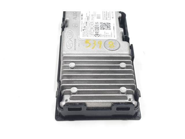 Блок управления 95560J7000   KIA Xceed