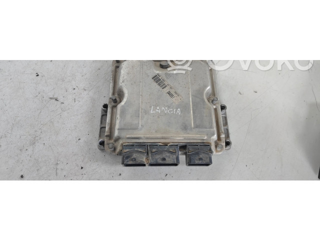 Блок управления двигателя 0281011522 Lancia Phedra
