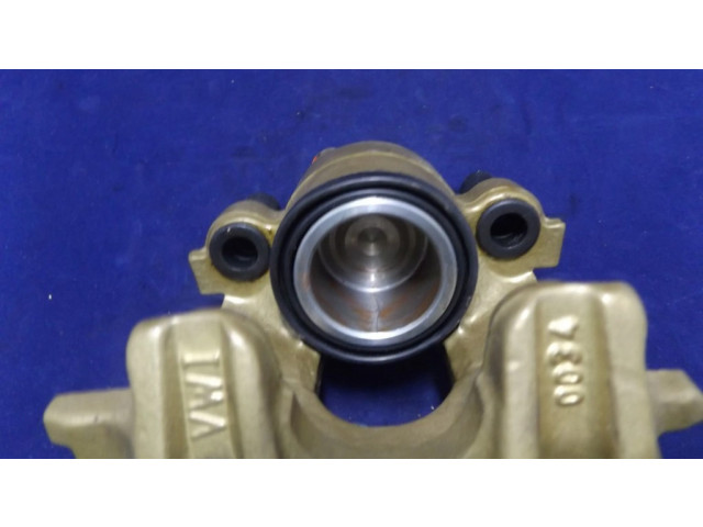 Передний суппорт