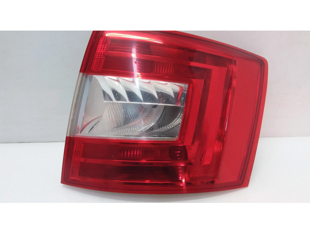 Задний фонарь правый 5E9945096 Skoda Octavia Mk3 (5E) 2013-2019 года