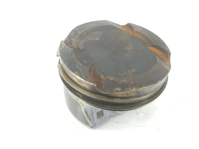 Píst 11258637807, 1212CD BMW 7 G11 G12 pro benzínový motor