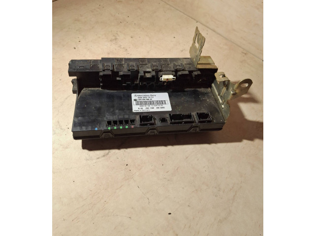 Pojistková skříňka 2095451601, 5DK00848605 Mercedes-Benz C W203 2004