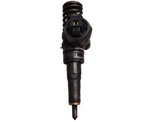 Форсунка 038130073BN    Volkswagen Jetta V  BLS 