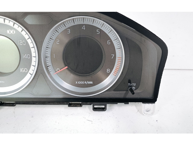 Панель приборов 31343326AA, 36001837   Volvo XC70       