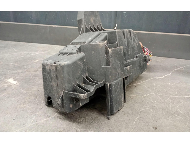 Блок предохранителей 30797010 Volvo XC90