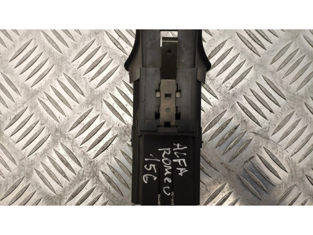 Дисплей 156036355 Alfa Romeo 156