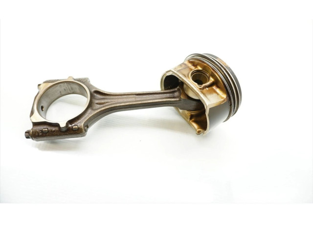 Поршень с шатуном