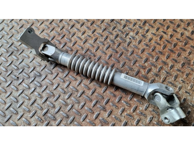 Крестовидная связь оси рулевого колеса