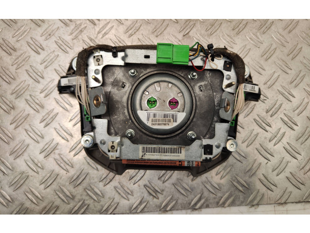 Подушка безопасности водителя 8686286   Volvo V70