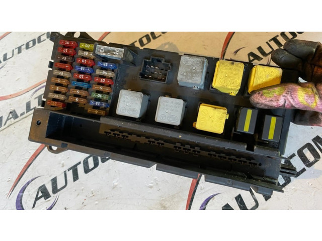 Блок предохранителей 9065450101, 5B11F0117   Volkswagen Crafter    