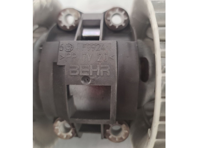 Вентилятор печки    F9924   BMW X3 E83