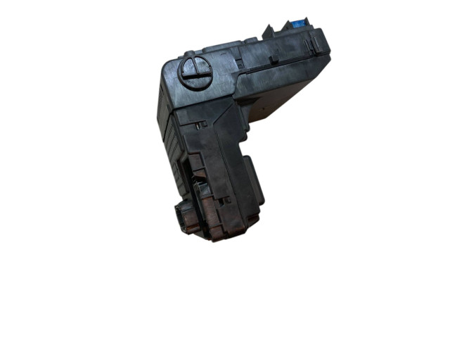 Pojistková skříňka 30728542, 12243779 Volvo XC90 2009