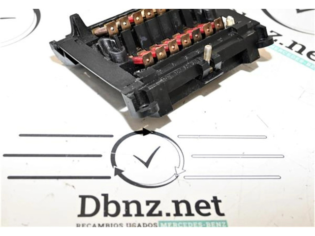 Ящик предохранителей (комплект) A1235400650, A1235400650    Mercedes-Benz 200 300 W123