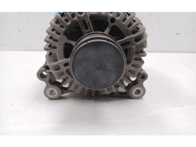 Генератор 06F903023C Volkswagen Golf SportWagen