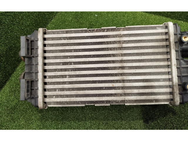 Интеркулер  2827007350, 394502M400   Hyundai Bayon 