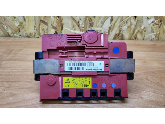 Узел подключения плюсовых проводов