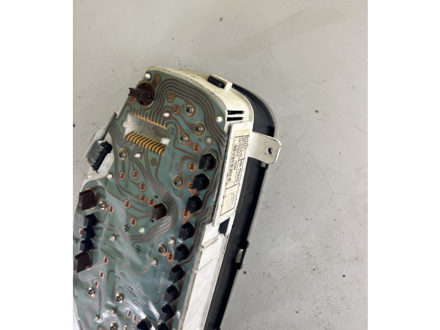 Спидометр (приборный щиток) MR559669, 0P0179001 Mitsubishi Carisma