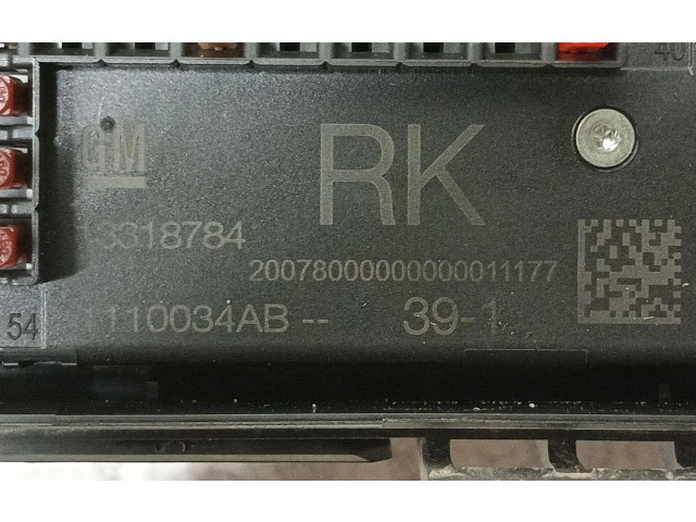 Pojistková skříňka Řídící jednotka BSM 13318784, 1110034ab Opel Astra H 2011