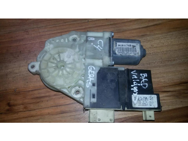 Передний двигатель механизма для подъема окон