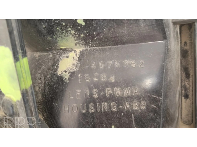 Задний фонарь правый 4576362 Dodge Caravan