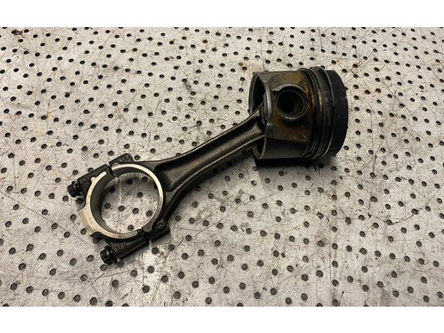 Píst    Volkswagen Caddy     