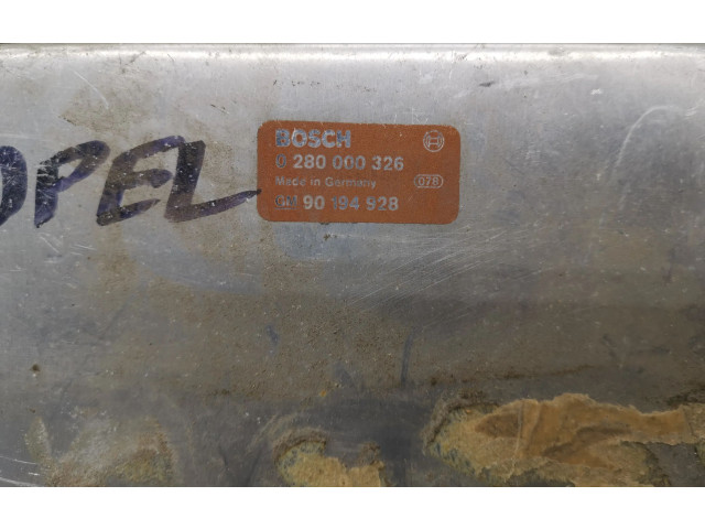 Řídící jednotka 0280000326, 90194928 Opel Rekord E1 1982
