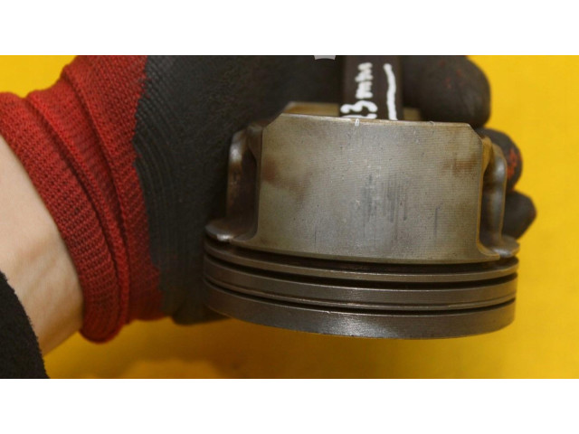 Píst Volkswagen Beetle 1302