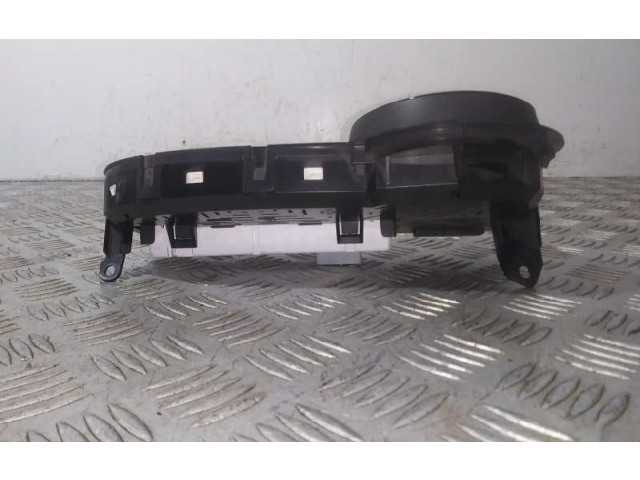 Панель приборов 8201178277   Renault Twingo II       