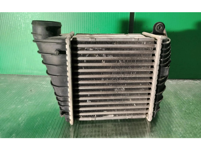 Интеркулер 1J0145805H Audi A3 S3 8L