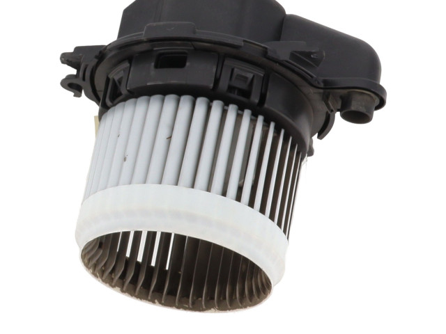 Вентилятор радиатора 272103931R Dacia Lodgy