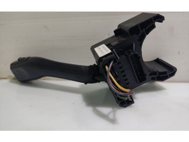 Ручка стеклоочистителей 4B0953503E   Volkswagen Passat Alltrack