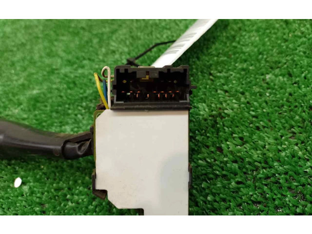 Ручка стеклоочистителей Mitsubishi Montero