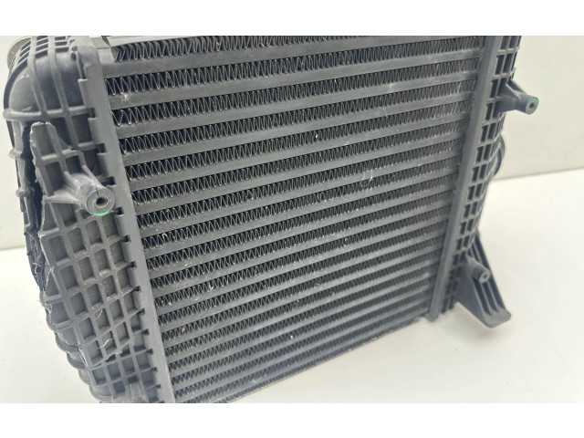 Интеркулер 670039351 Maserati Ghibli