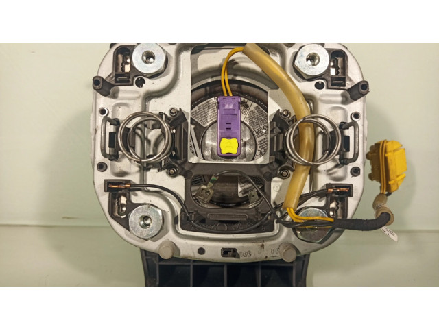 Подушка безопасности водителя 61664050F, 1Z0880201AM Skoda Octavia Mk2 (1Z)