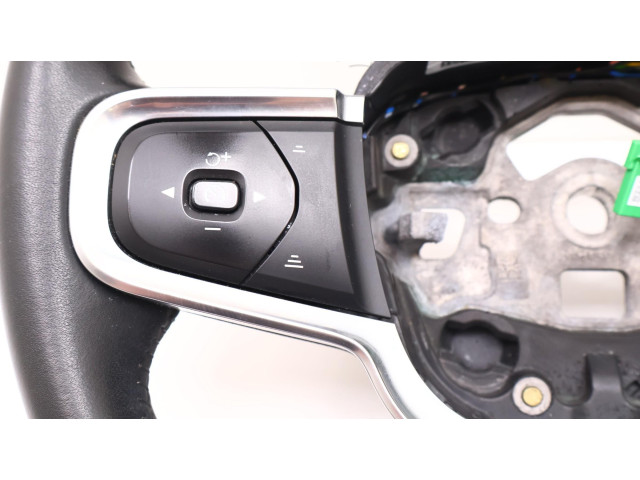 Руль Volvo XC40 - года 32227629