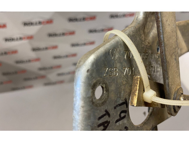 Моторчик заднего дворника 701955711    Volkswagen Transporter - Caravelle T4