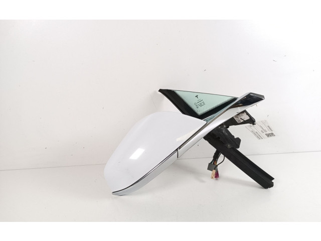 Зеркало (управляемое электричеством) Tesla Model S