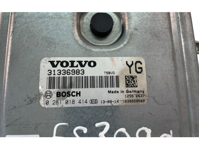 Блок управления двигателем Блок управления 31336983, 0281018414   Volvo V70