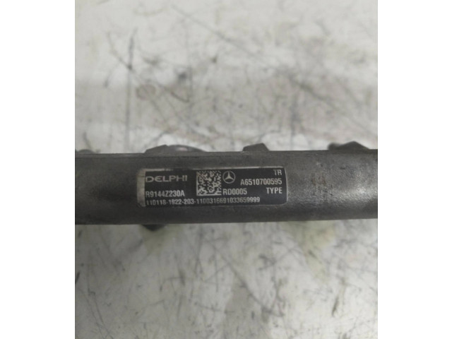 Vstřikovací lišta A6510700595, R9144Z230A Mercedes-Benz E C207 W207 651911