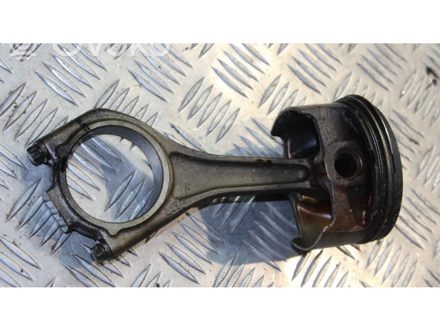 Píst n62b44 BMW 7 E65 E66 pro benzínový motor 4.4