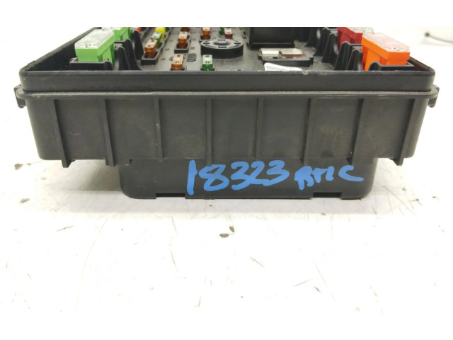 Блок предохранителей 63585371, 63585371 Audi Q3 8U