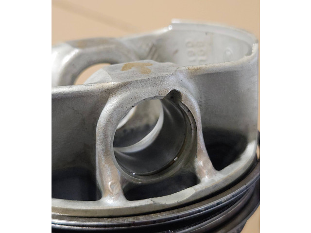 Píst 89L106 BMW M5 S63b44b