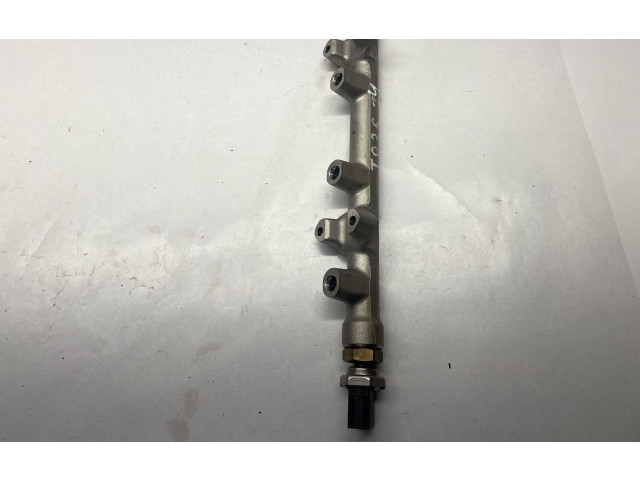 Топливная рампа 05E133320, 04C906054C Volkswagen Jetta VII