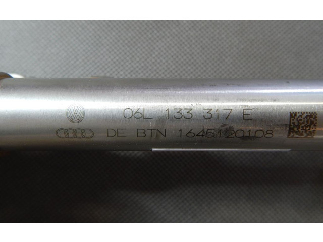 Топливная рампа 06L133317E   Skoda Kodiaq  