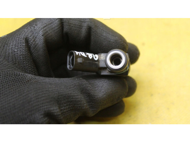 Vstřikovač 06E906031 Audi A8 S8 D4 4H