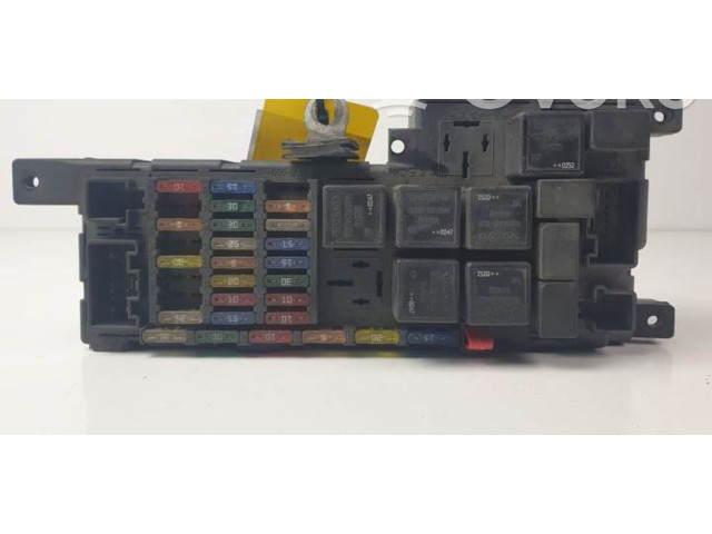 Блок предохранителей 8678449   Volvo XC90    