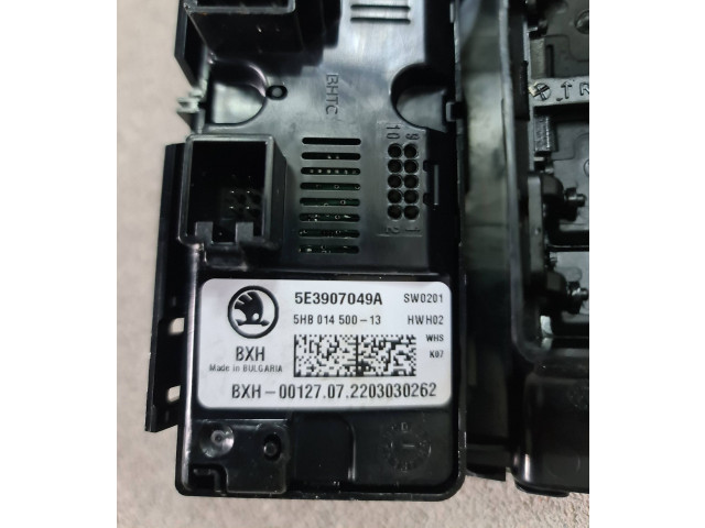 Блок управления климат-контролем 5E3907049A, 5HB01450013   Skoda Octavia Mk4