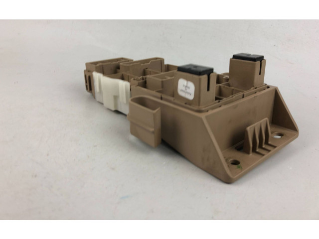 Блок предохранителей 82201AJ00A Subaru Outback