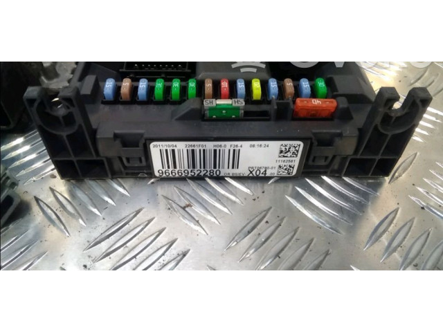 Řídící jednotka 1609528980 Citroen C3 2011